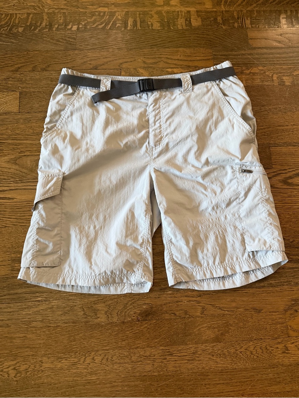 Columbia Men's Light Gray Cargo Shorts